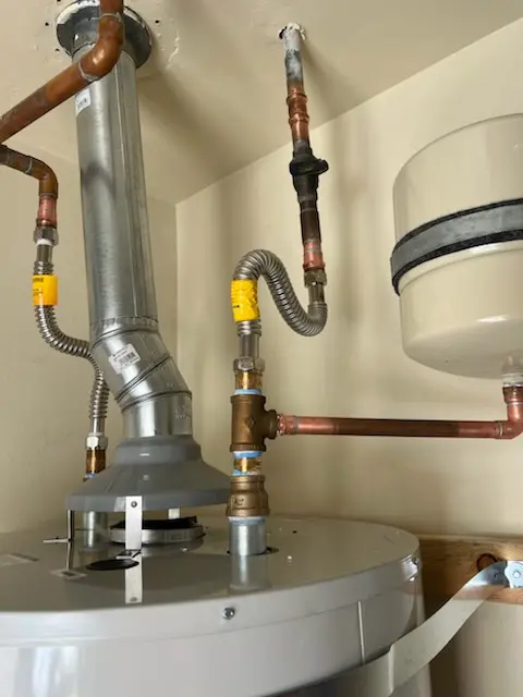 Water heater installation and plumbing repair in Hamilton Court
